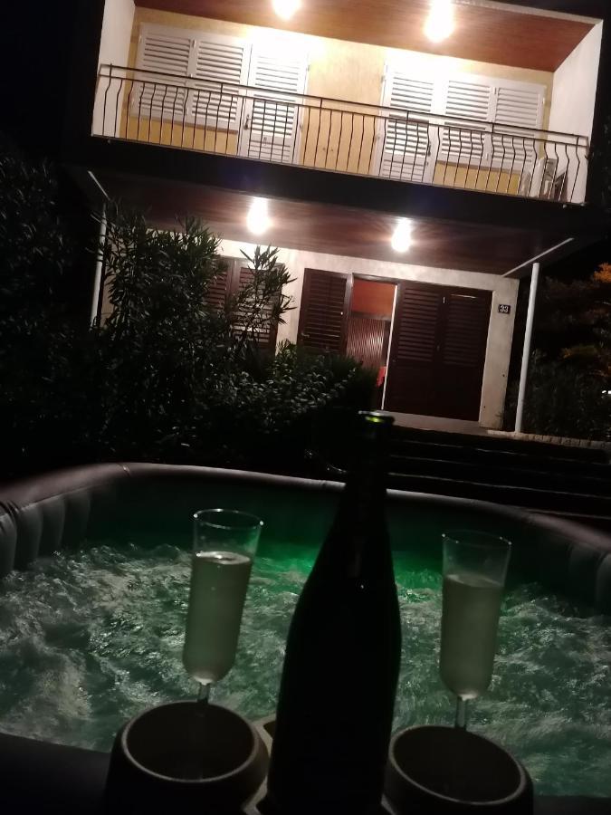 Guesthouse Butkovic 푸나트 외부 사진